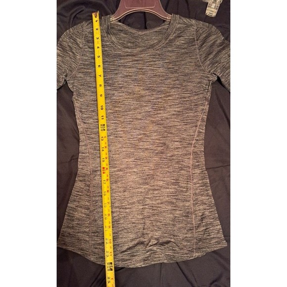 Lululemon Women Grey Long Sleeve Running Shirt Semi Sheer Small? - Picture 9 of 9